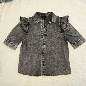 Who What Wear Acid Wash Ruffle Denim Button Down Short Sleeve Shirt Size XS
